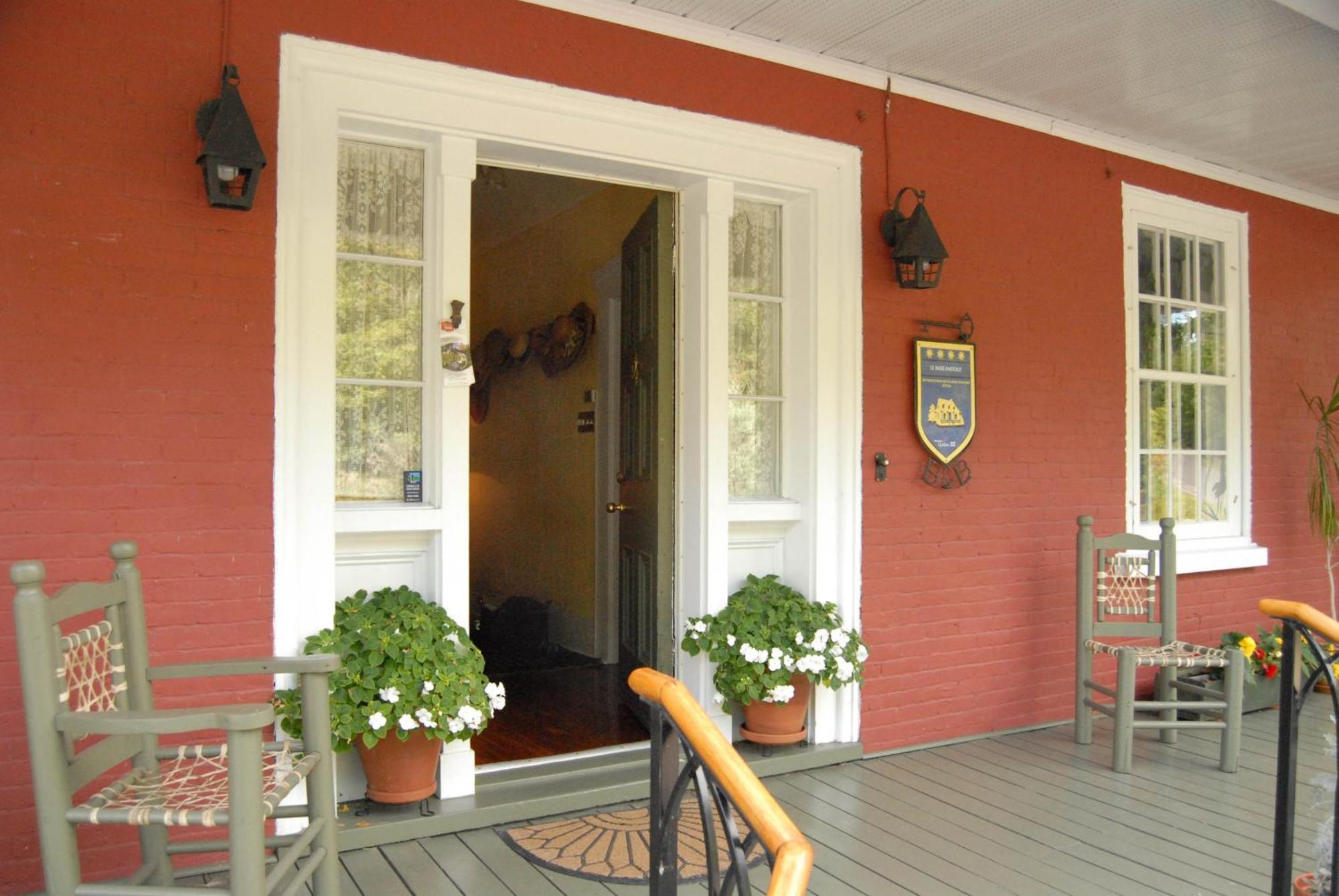 Le Passe-Partout Cowansville Exterior foto